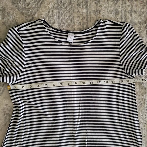 🌼🌼 Black/White Stripes Flowy Dress | Size S | Old Navy 🌼🌼 - Picture 3 of 5
